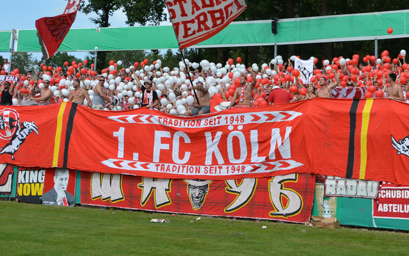 Großer 1. FC Köln Schal